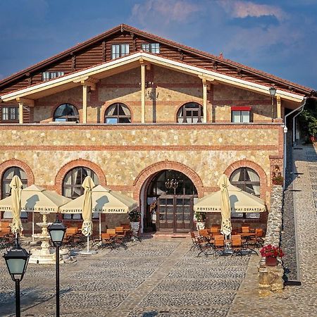 Conacul Maria Theresa Orlat Екстериор снимка